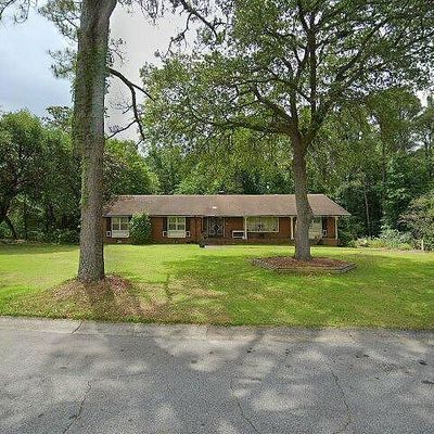 606 Woodberry Dr, Goldsboro, NC 27534