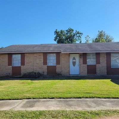 6133 Victorian Dr, Marrero, LA 70072