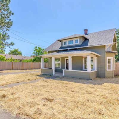 558 S 7 Th St, Independence, OR 97351