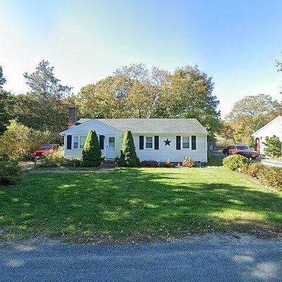 71 Arrowhead Dr, Hyannis, MA 02601