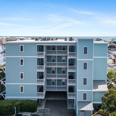 712 Saint Joseph St #402, Carolina Beach, NC 28428