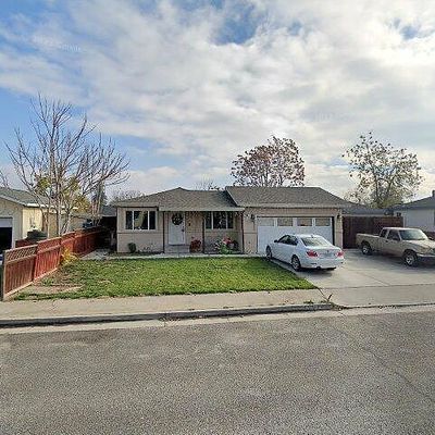 7152 Dean St, Winton, CA 95388