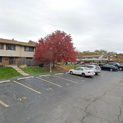 7330 Winthrop Way #16, Downers Grove, IL 60516