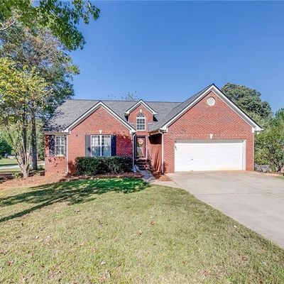 75 Jackson Park Dr, Hoschton, GA 30548