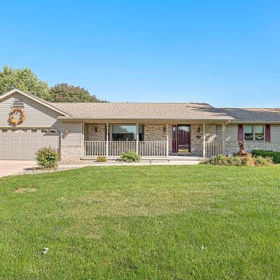 636 Falcon Ln, Chilton, WI 53014