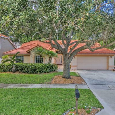 6652 Hatteras Dr, Lake Worth, FL 33467