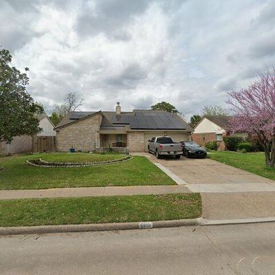 6818 Addicks Clodine Rd, Houston, TX 77083