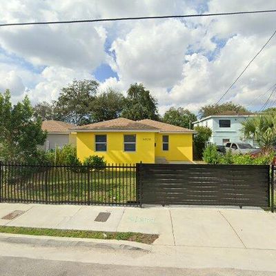 6828 Nw 5 Th Pl, Miami, FL 33150