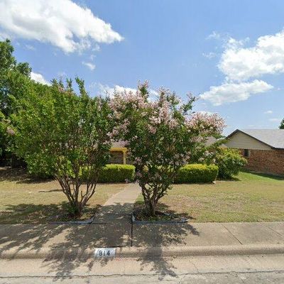 814 Wood Gln, Desoto, TX 75115