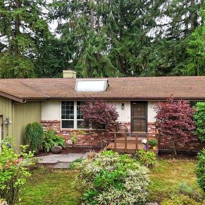 8514 Vistarama Ave, Everett, WA 98208