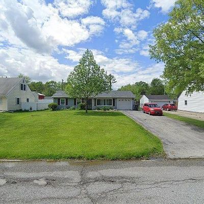 766 Juniper Rd, Valparaiso, IN 46385