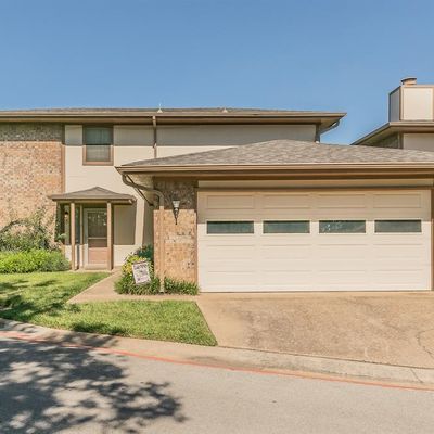 8 Cedar Ln, Bedford, TX 76021