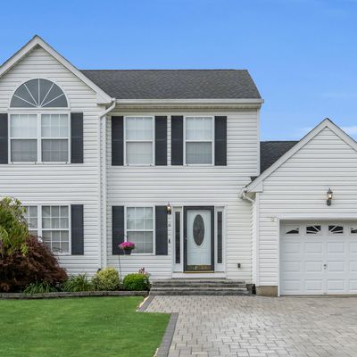 10 White Pine Ct, Brick, NJ 08724