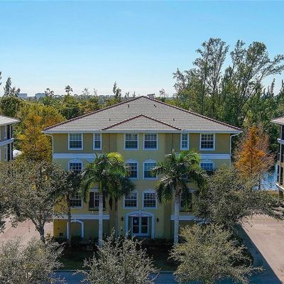 10021 Lake Cove Drive, Fort Myers, FL 33908