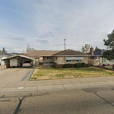 921 W Tokay St, Lodi, CA 95240