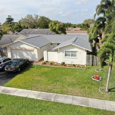 9351 Nw 35 Th Pl, Sunrise, FL 33351