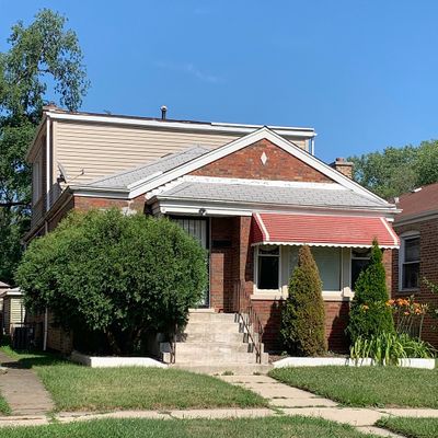 9855 S Woodlawn Ave, Chicago, IL 60628