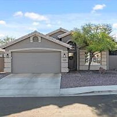 1060 N Robins Way, Chandler, AZ 85225