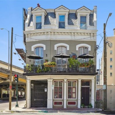 1061 Camp Street, New Orleans, LA 70130