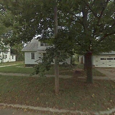 107 W Armitage St, Three Rivers, MI 49093