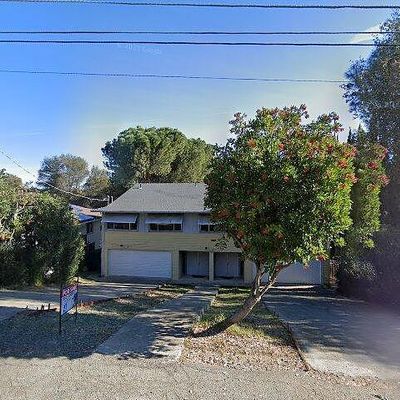 10796 Boren Bega Dr, Kelseyville, CA 95451