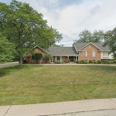 11 Lochinvar Ln, Oak Brook, IL 60523