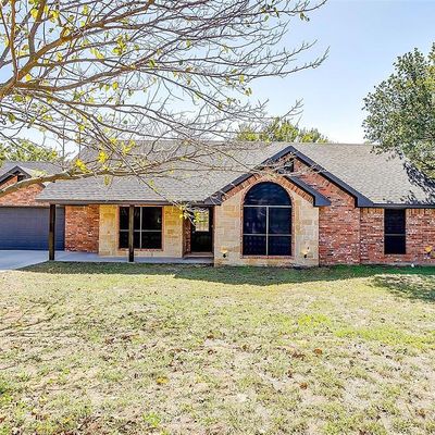 1102 E 6 Th St, Springtown, TX 76082