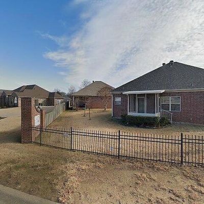 1104 Sunset Gdns E, Bryant, AR 72022