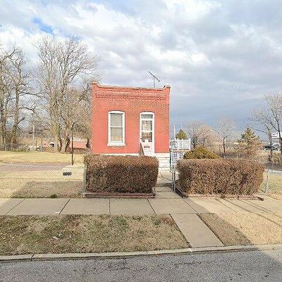 1113 E John Ave, Saint Louis, MO 63107