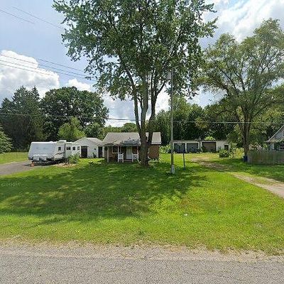 11489 Vienna Rd, Montrose, MI 48457