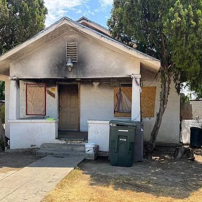 1009 Oregon St, Bakersfield, CA 93305