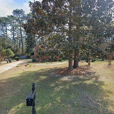 102 Washington Ct, Thomasville, GA 31792