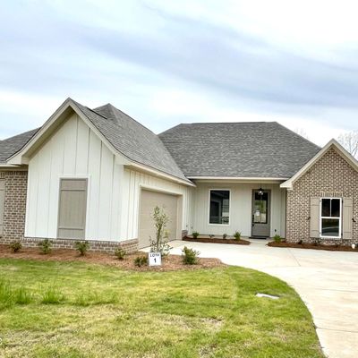 102 Waverly Drive, Florence, MS 39073