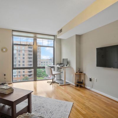 1021 N Garfield St #744, Arlington, VA 22201