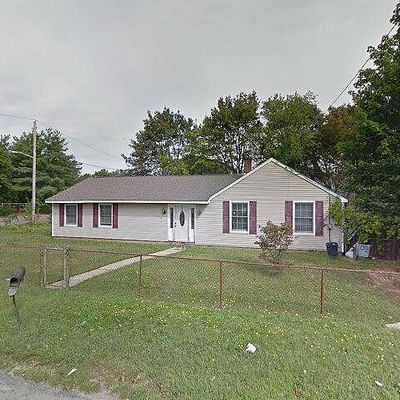 103 43 Rd St, Copiague, NY 11726