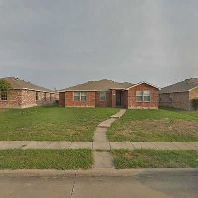 1035 Graystone Dr, Lancaster, TX 75134