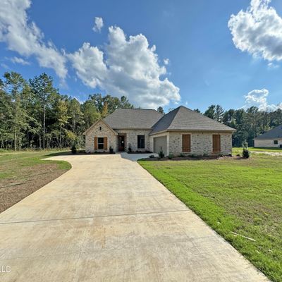 1047 Mullican Road, Florence, MS 39073