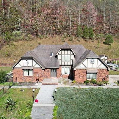 105 Rose Mountain, Oceana, WV 24870