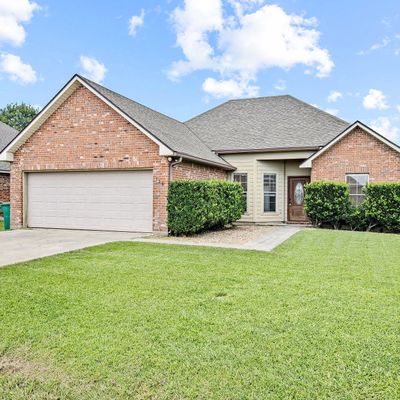 125 Tall Oaks Ln, Youngsville, LA 70592