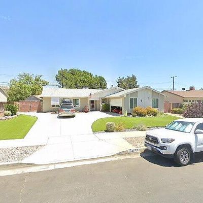 12708 Lazard St, Sylmar, CA 91342