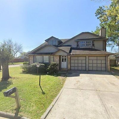 12827 Skyknoll Ln, Houston, TX 77082