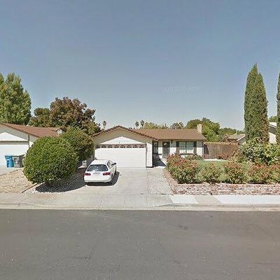 1297 Needham Dr, Vacaville, CA 95687