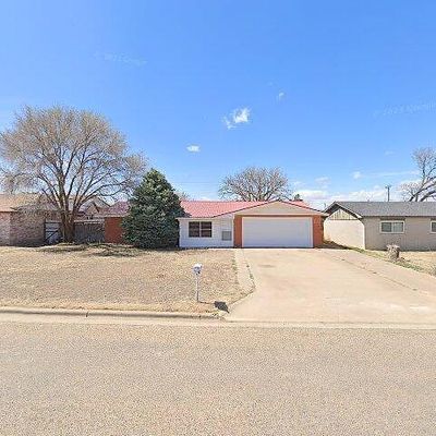 1305 Columbia Ave, Friona, TX 79035