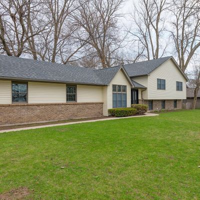 13234 Hickory Ln, Woodstock, IL 60098