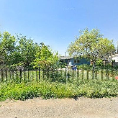 11530 1 St Pl, Hanford, CA 93230