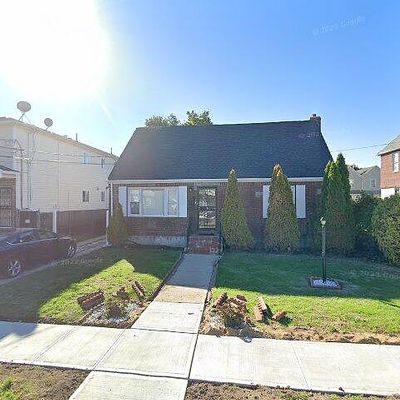 118 28 204 St, Saint Albans, NY 11412