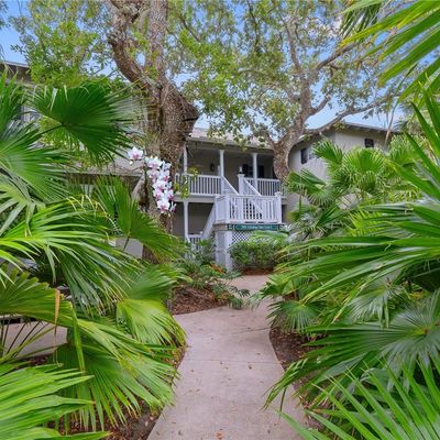 1195 Winding Oaks Circle E, Vero Beach, FL 32963