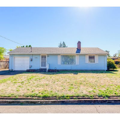 12008 Se Grant St, Portland, OR 97216