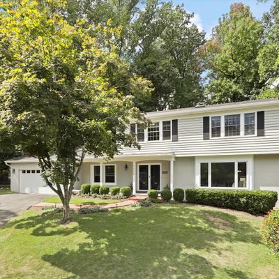 1208 Tatum Dr, Alexandria, VA 22307