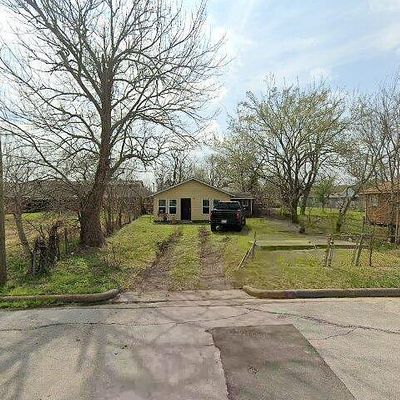 1209 Turner St, Baytown, TX 77520